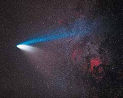 La cometa Hale-Bopp e la Via Lattea